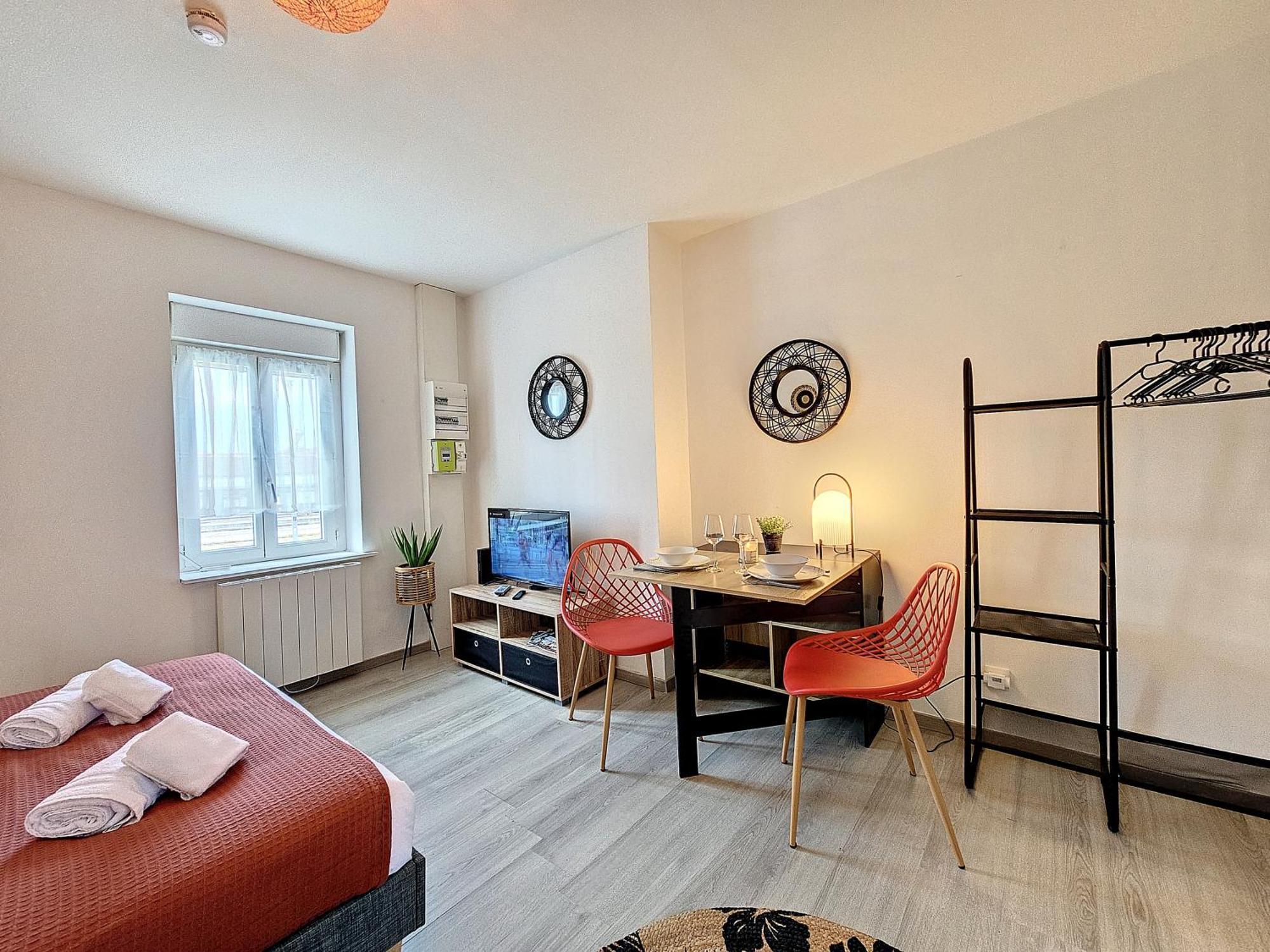L'Auberge De La Gare, Appartements Tout Confort, Proches Gare Yzeure Exterior foto