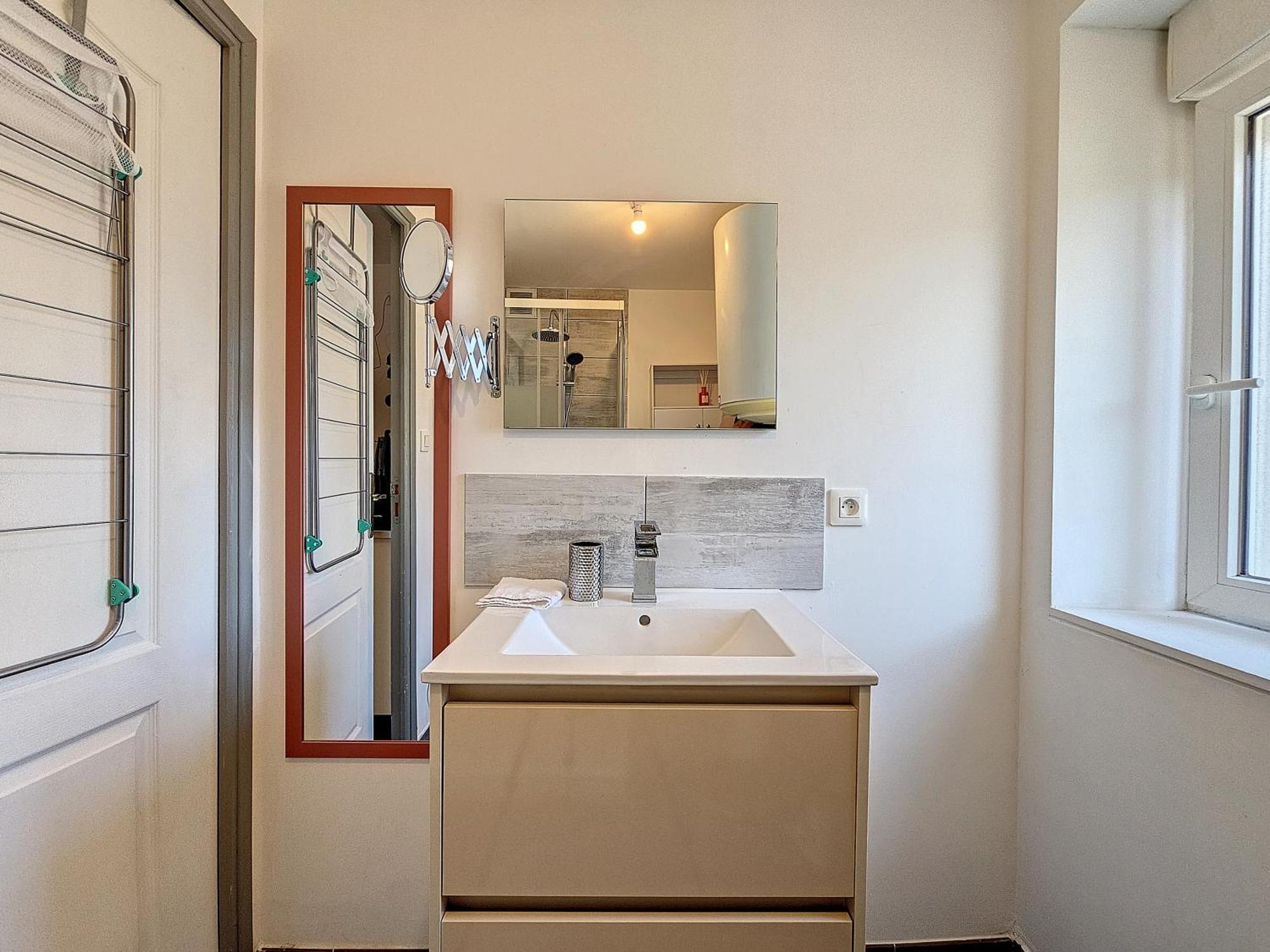 L'Auberge De La Gare, Appartements Tout Confort, Proches Gare Yzeure Exterior foto